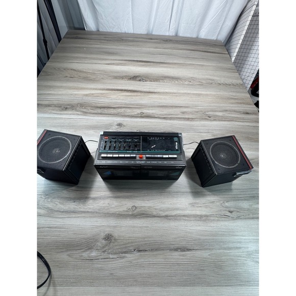Vintage Unitech CX-450 DualCassette Boombox Stereo System Graphic Equalize